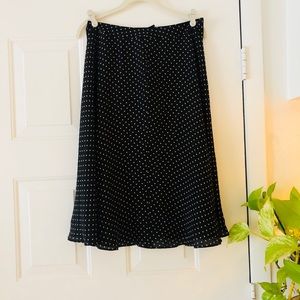 POLKA DOTS BLACK/CREAM SKIRT SIZE 8P